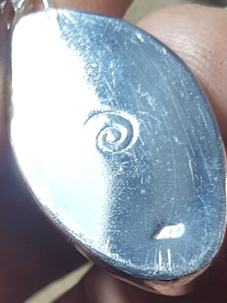 Pendentif dioptase serti argent 950 avec spirale au verso – Image 6