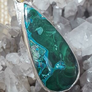 Pendentif chrysocolle à malachite