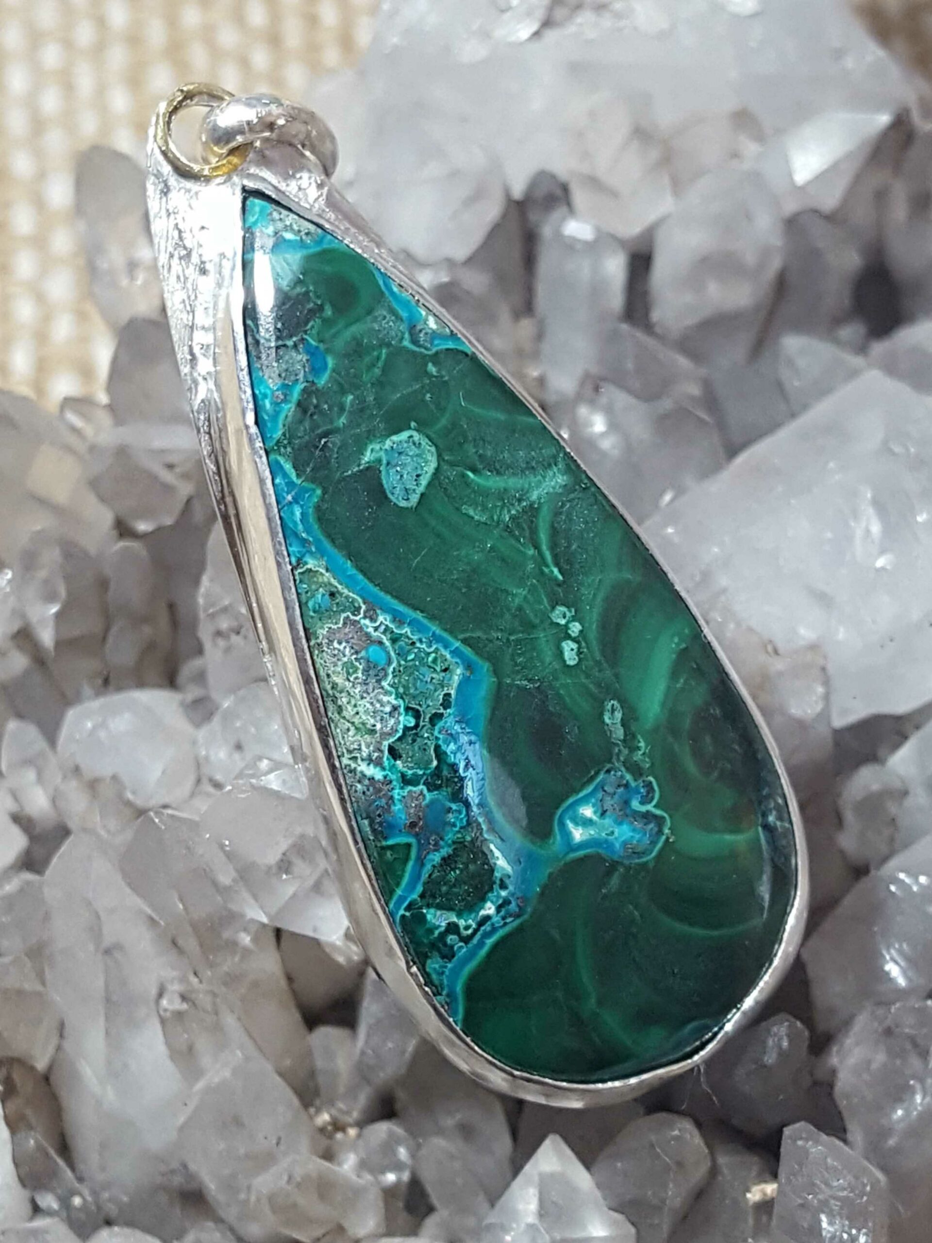 Pendentif chrysocolle à malachite