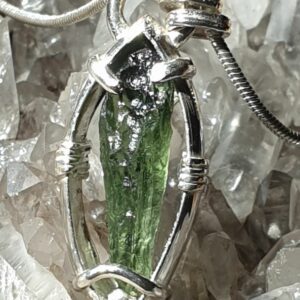 Pendentif en moldavite n°1