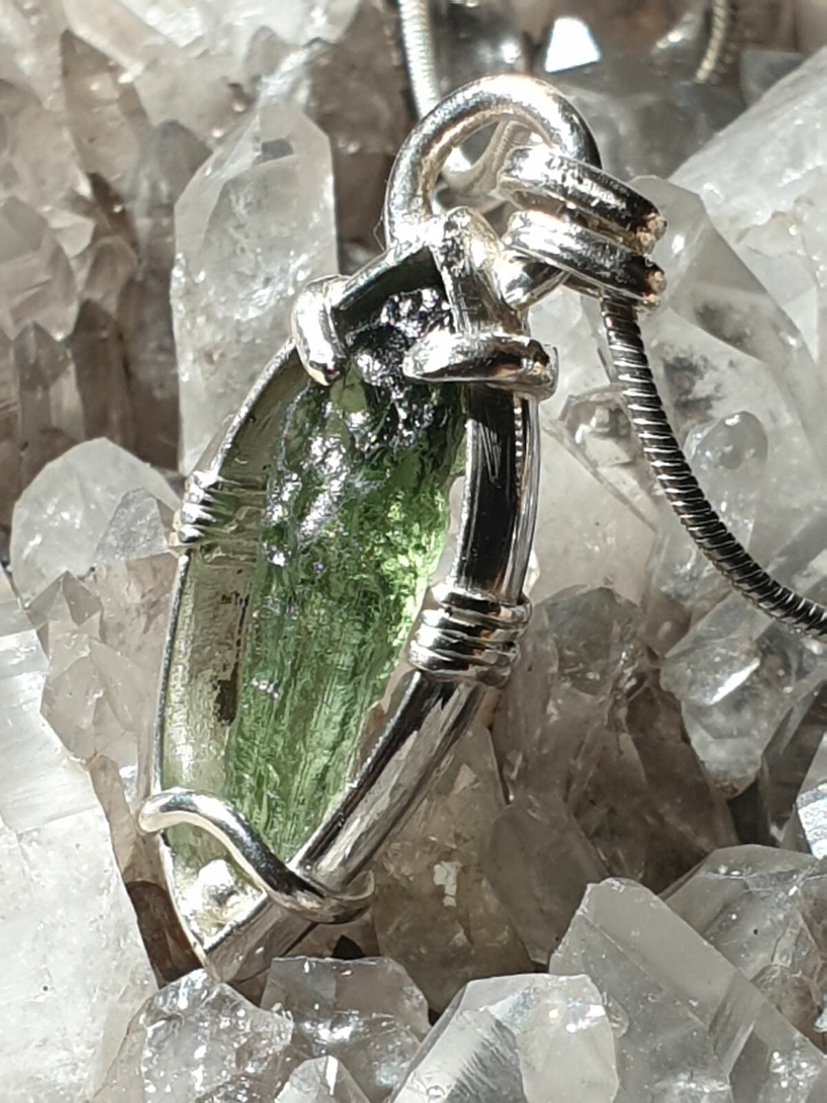 Pendentif en moldavite n°1 – Image 11
